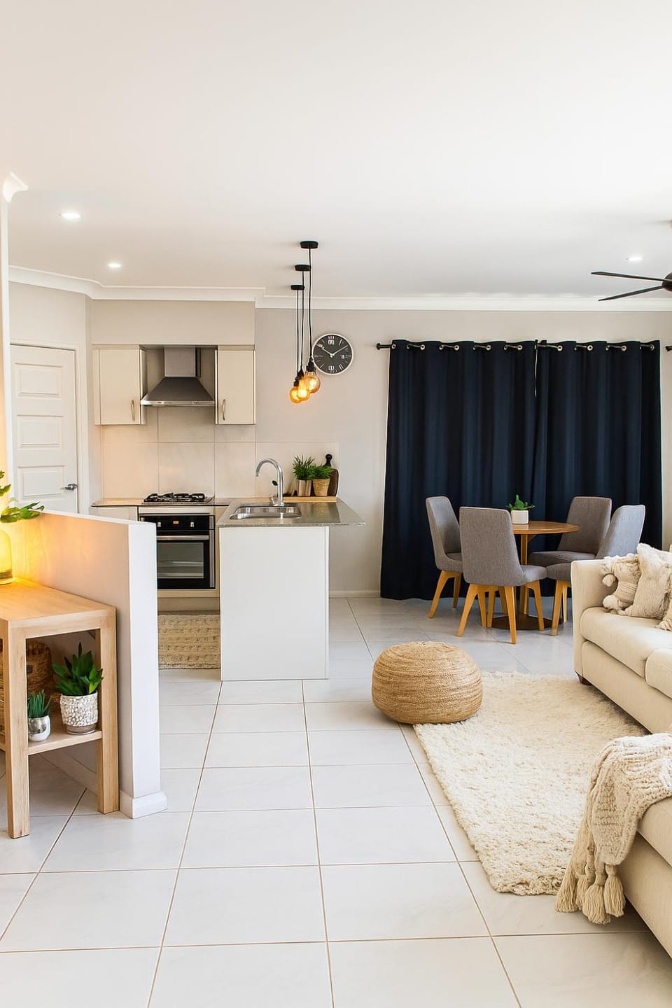 Holiday House Near theme Parks House in Coomera