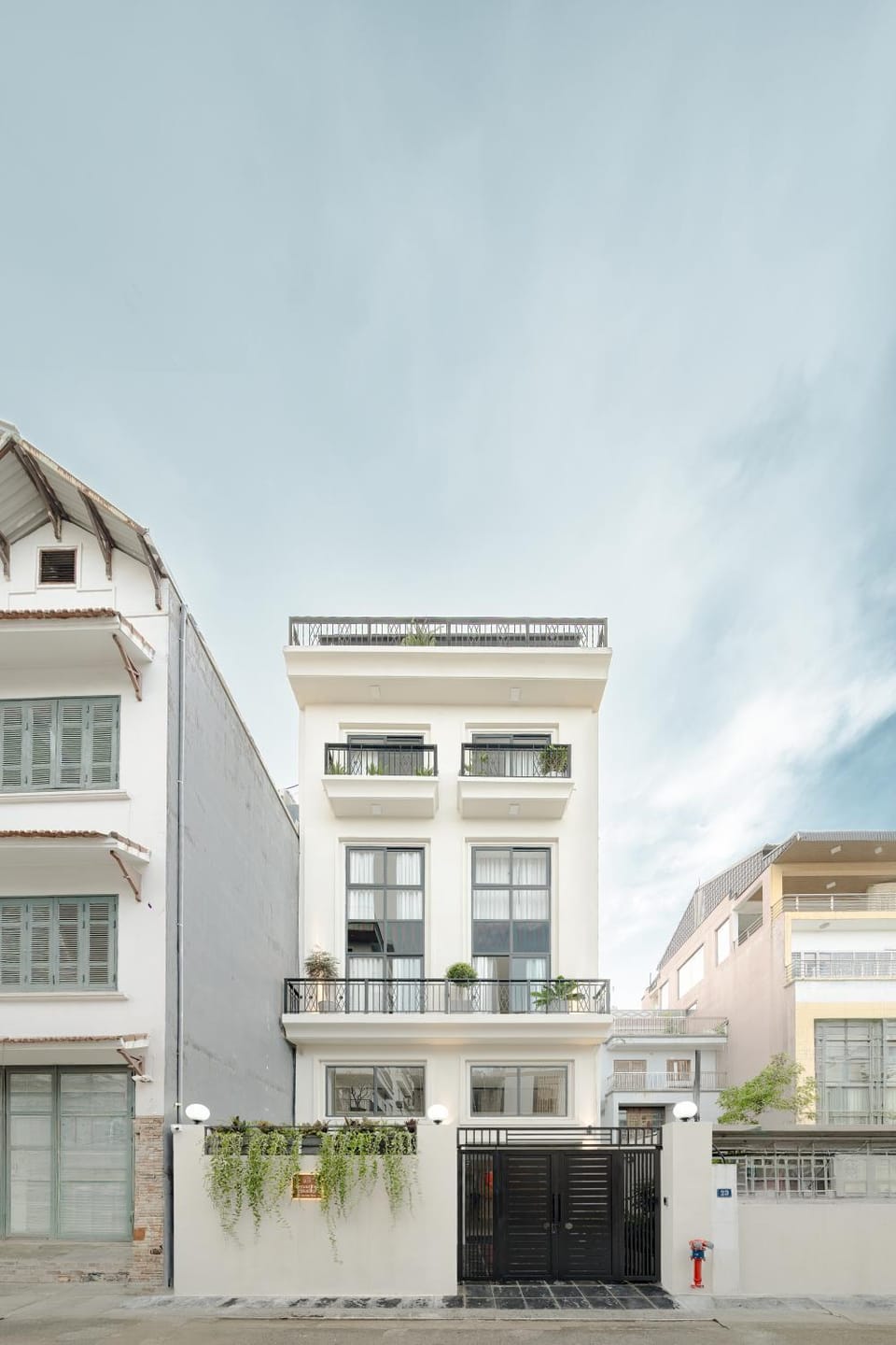 Property building, Day