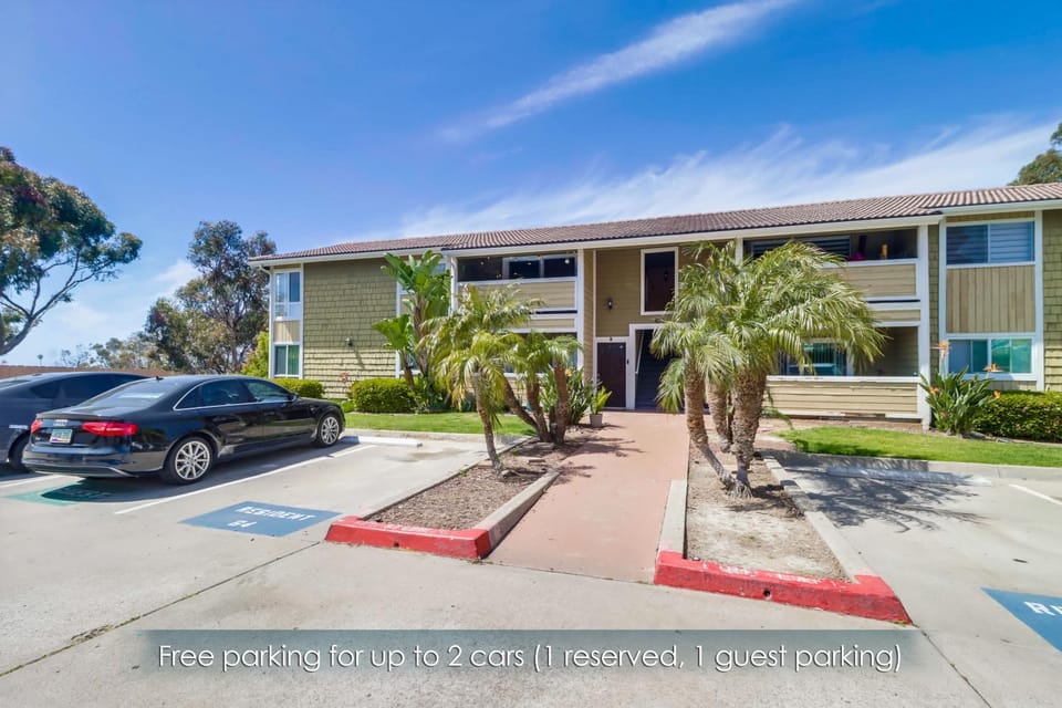 Entire Private Home with Garage Parking, Family Home Free Pool, and Tub, 3 Bedrooms 2 Bathrooms Available Now House in Chula Vista