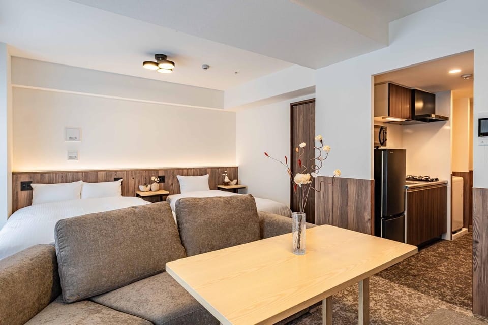 Bed, Kitchen or kitchenette, Living room, Photo of the whole room, Bedroom