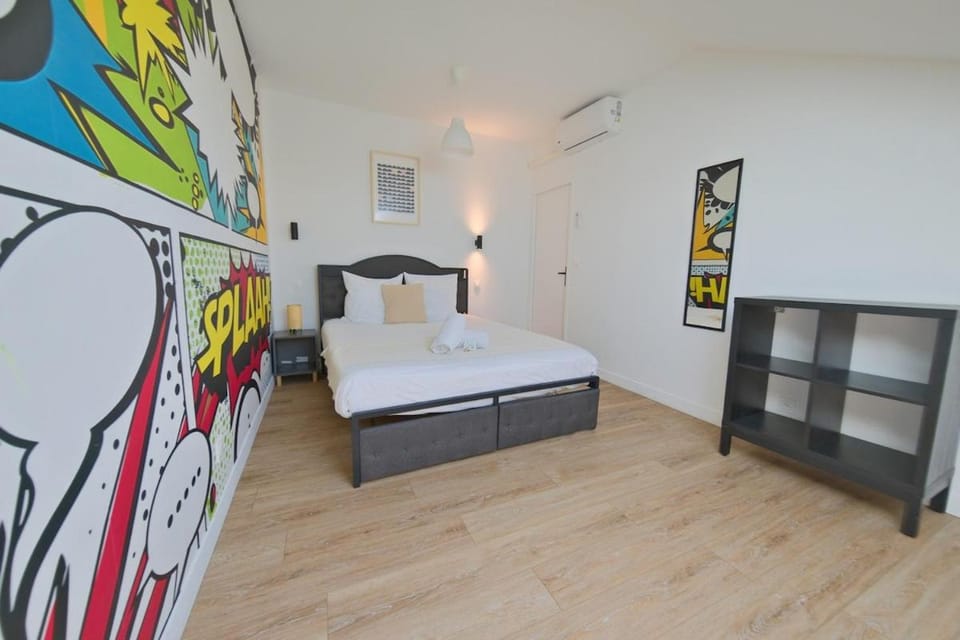 Montreal - 5 bedrooms - Air conditioning Apartment in Reims