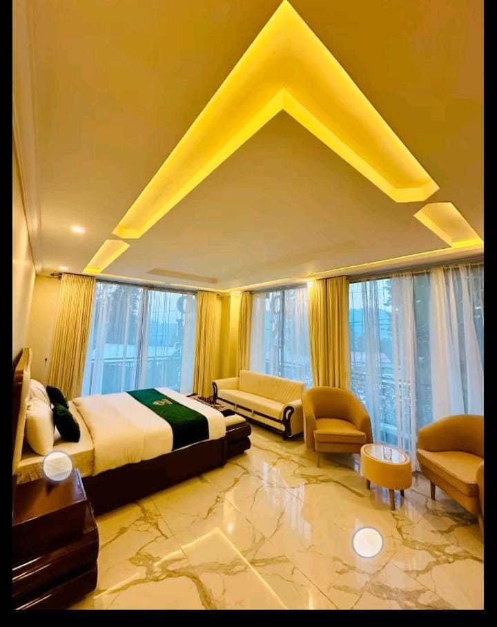 Family friendly rooms in nathiagali Apartment in Punjab