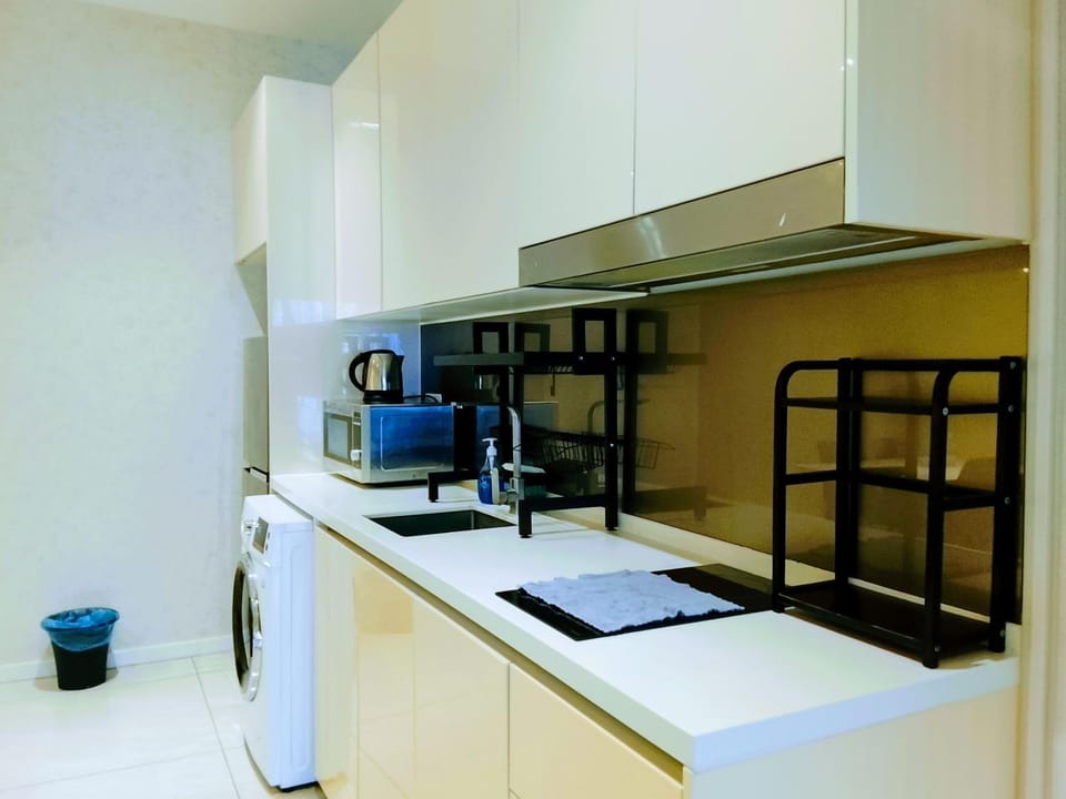 Kitchen or kitchenette, pet friendly, dryer