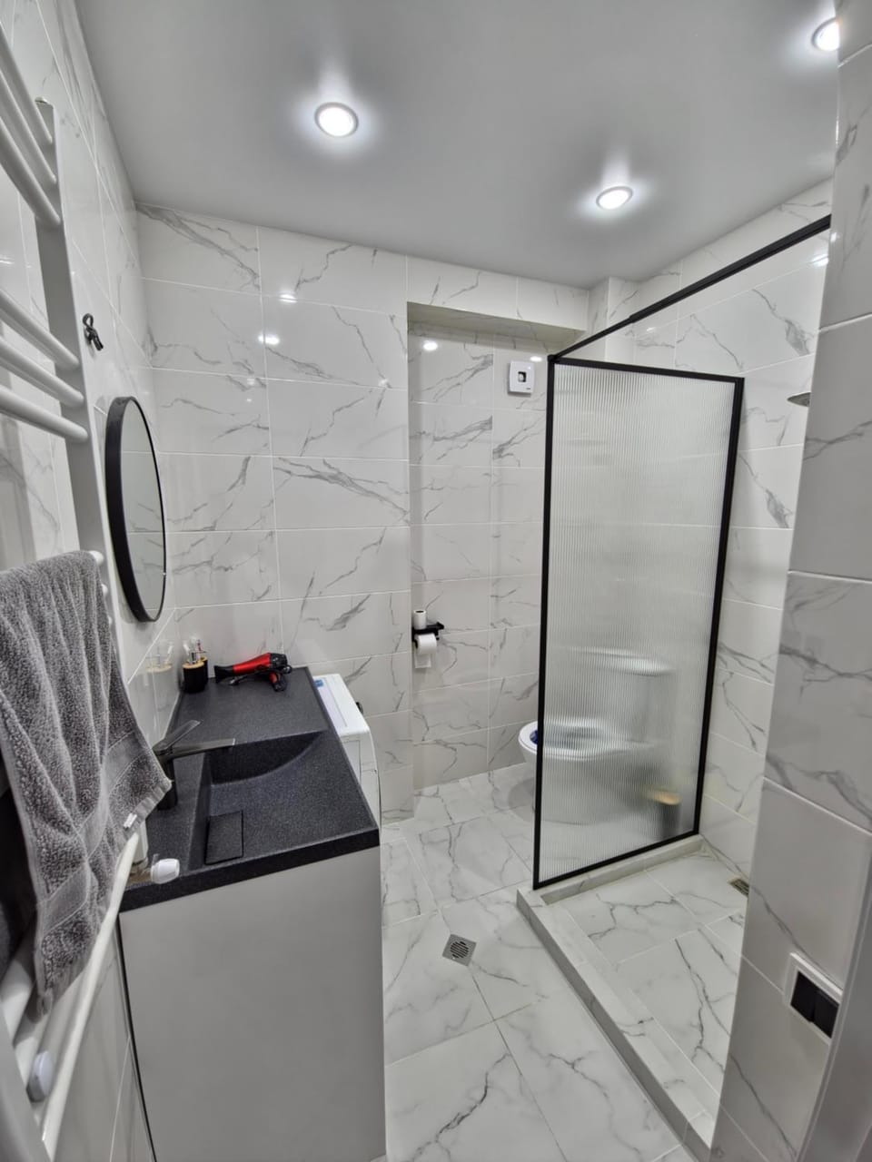 Shower, Toilet, washing machine