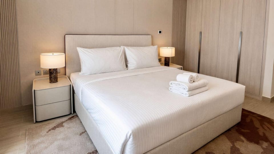 Bed, Bedroom, towels, wardrobe