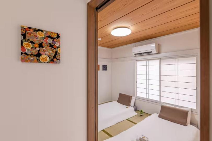 momo Family House 5 min Sta Direct to Namba KIX House in Osaka
