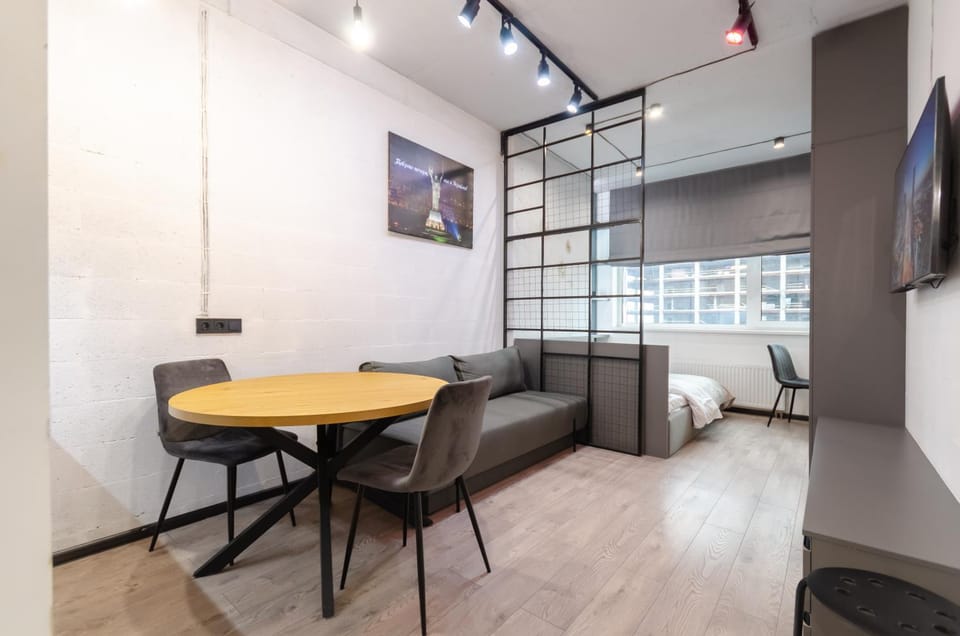 ВВВ!26-305a Manhattan, Beresteiskyi 11, Kyiv, Politekh metro nearby, stunning city view, 15 kW backup power, Petrovdom Apartment Apartment in Kiev City - Kyiv