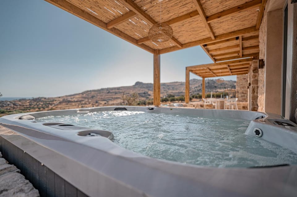 Terra & Olive Naxos Villa in Decentralized Administration of the Aegean