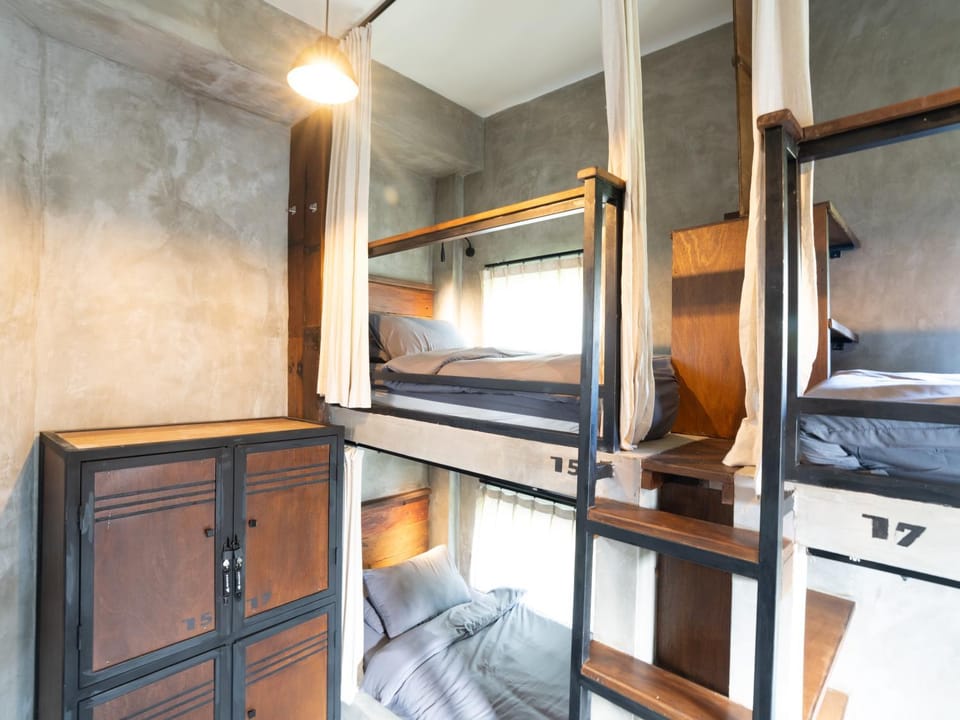 Bed, Photo of the whole room, Bedroom, bunk bed