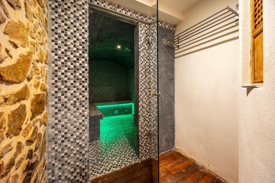 Steam room