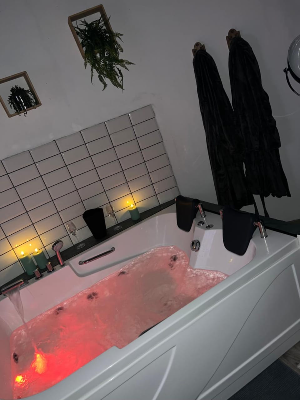 Charmante propriété avec jacuzzi et authentique colombier House in Normandy