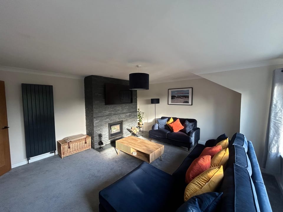 Communal lounge/ TV room, Living room