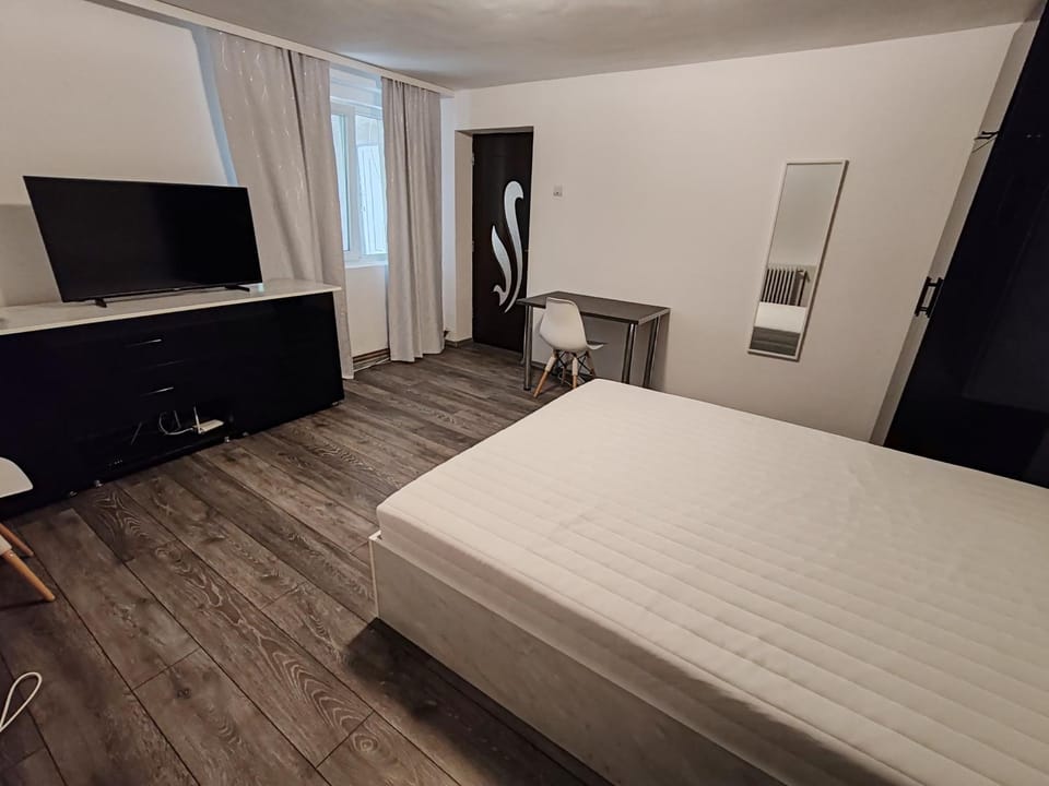 2-bedroom apartment on the ground floor of a house Apartment in Cluj-Napoca