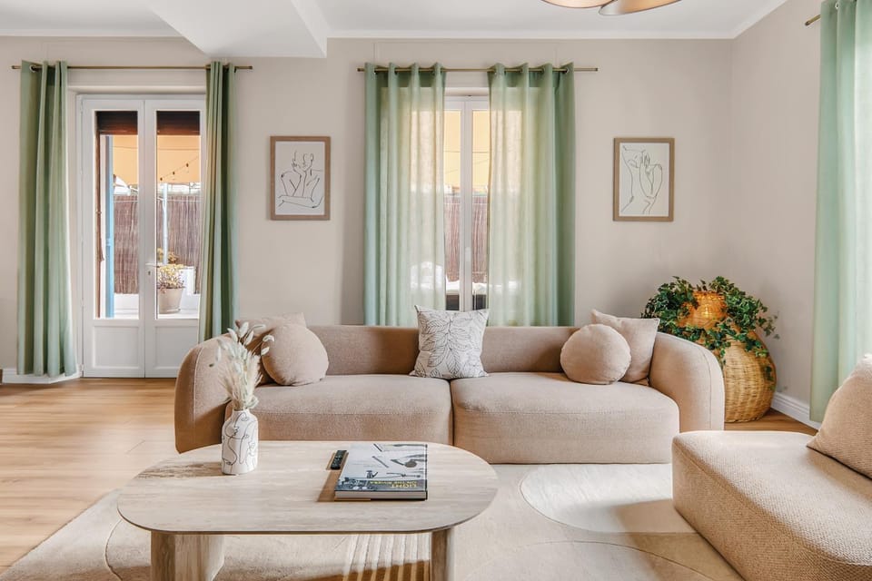 Property building, Living room