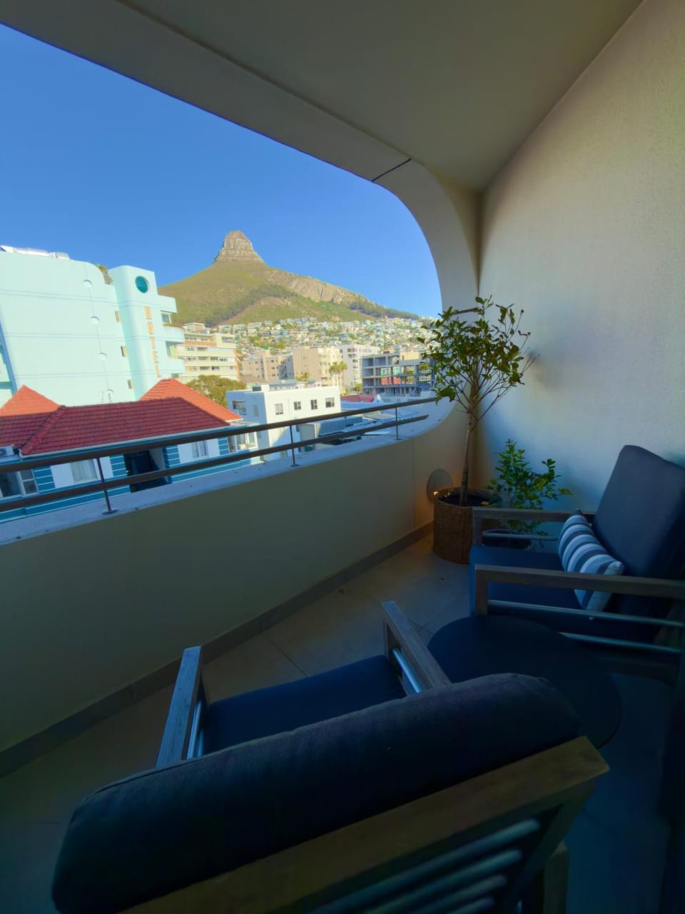 Dolce Vita 511 Apartment hotel in Sea Point