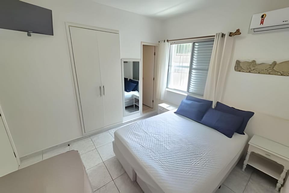Bedroom, Family