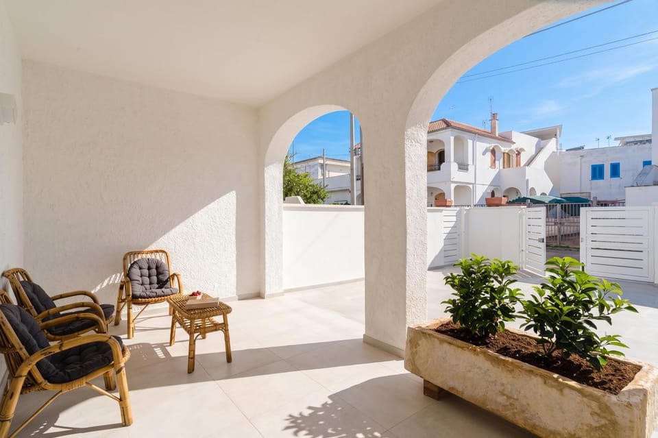 Patio, Garden, Balcony/Terrace