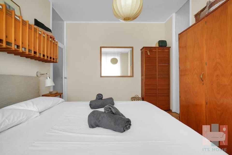 COV4 Luminoso Bilocale di Design Apartment in Milan