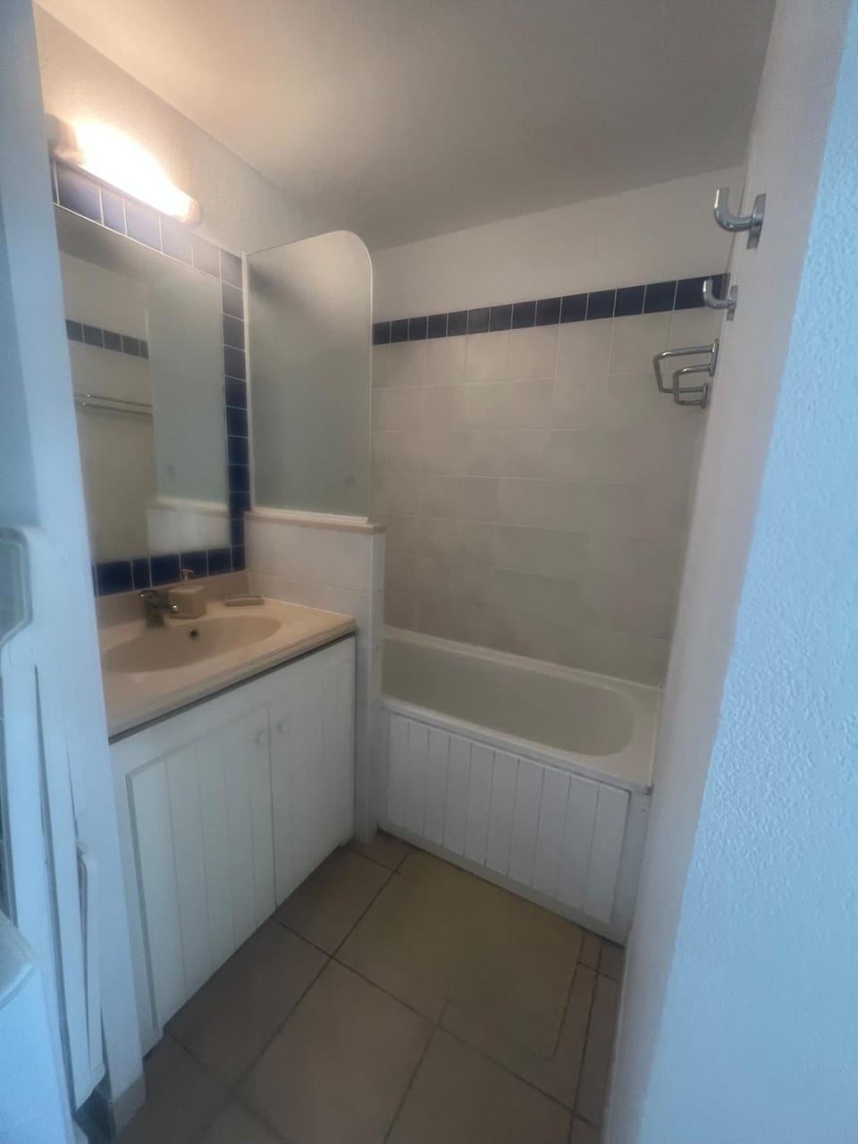 Bathroom, Bath