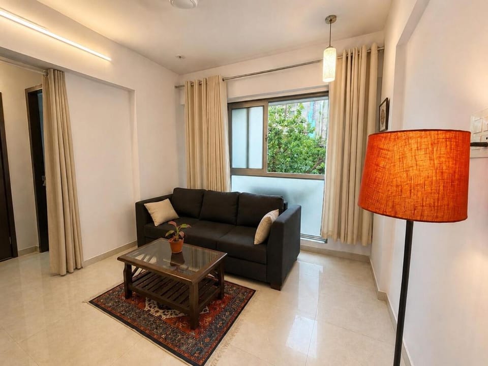 Warm Modern 1BHK Flat New Tower Yari Road Beach Apartment in Mumbai