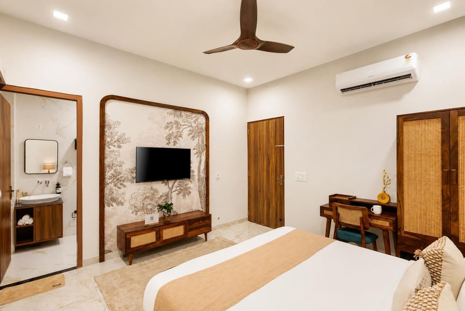 ELIVAAS Signature Angelos Farm Pet-Friendly 8-BHK Villa with Private Pool, Garden, Terrace & Hill Views Villa in Rajasthan