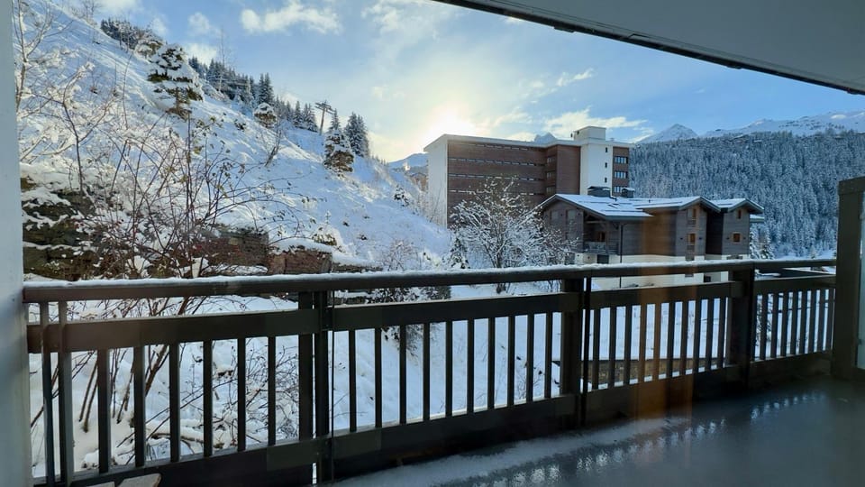 Winter, Balcony/Terrace, Mountain view