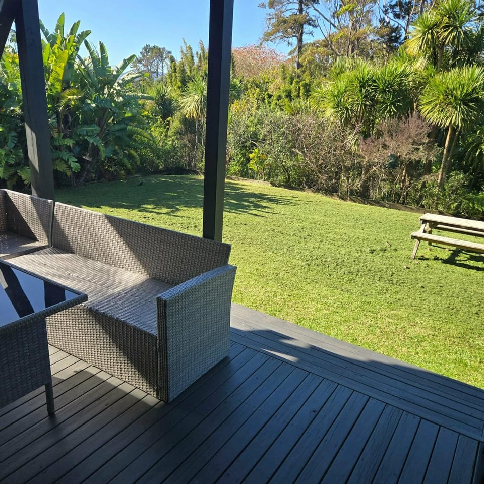 Harrison's Retreat Seaside Nook Apartment in Northland