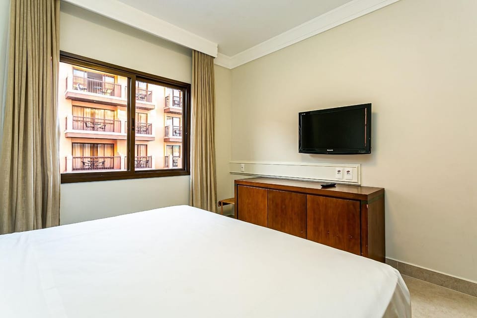 Bed, TV and multimedia