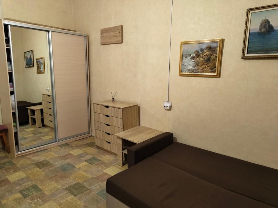 Bed, Photo of the whole room, Seating area