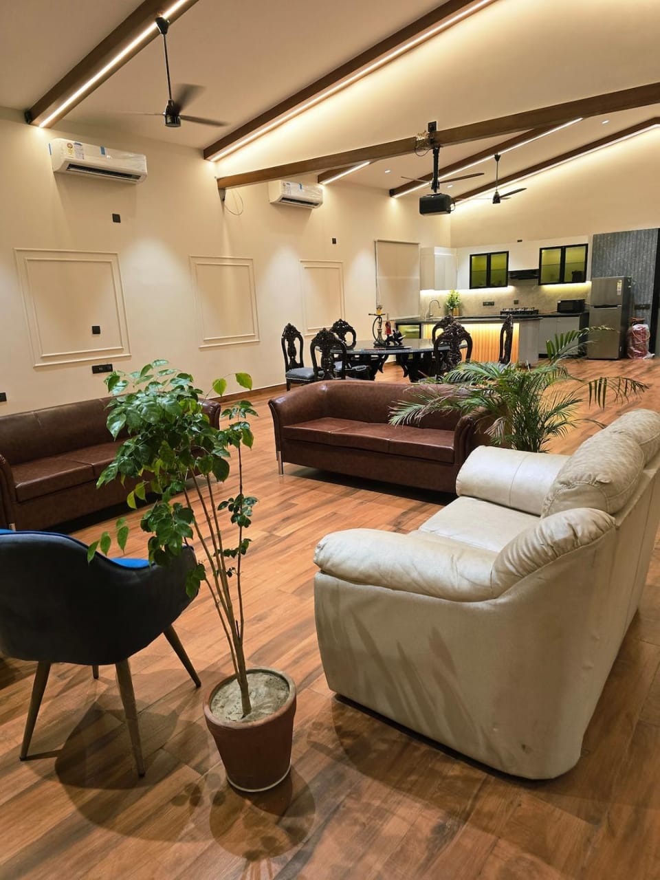 TV and multimedia, Living room, Seating area
