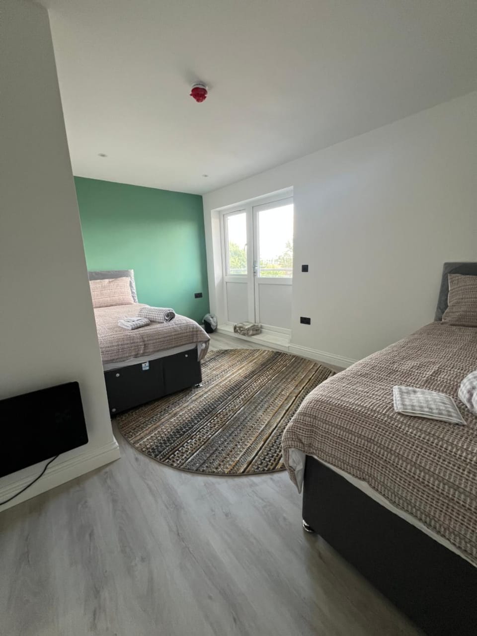 Enigma Penthouse by SJP - 2 Bedroom - 2 Bathroom - Central Kettering - Sleeps 4 Apartment in Kettering