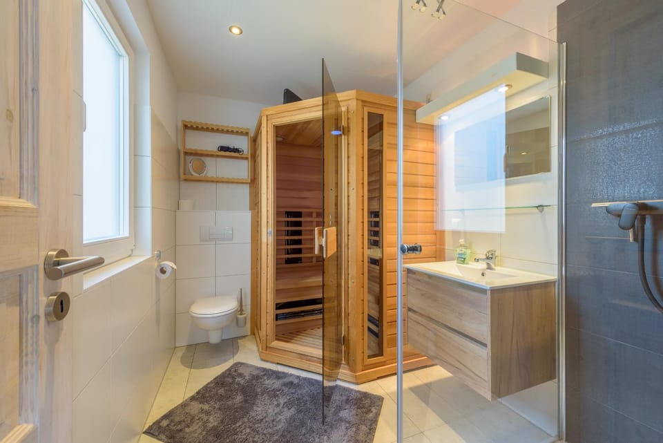 Sauna, Sauna, Bathroom
