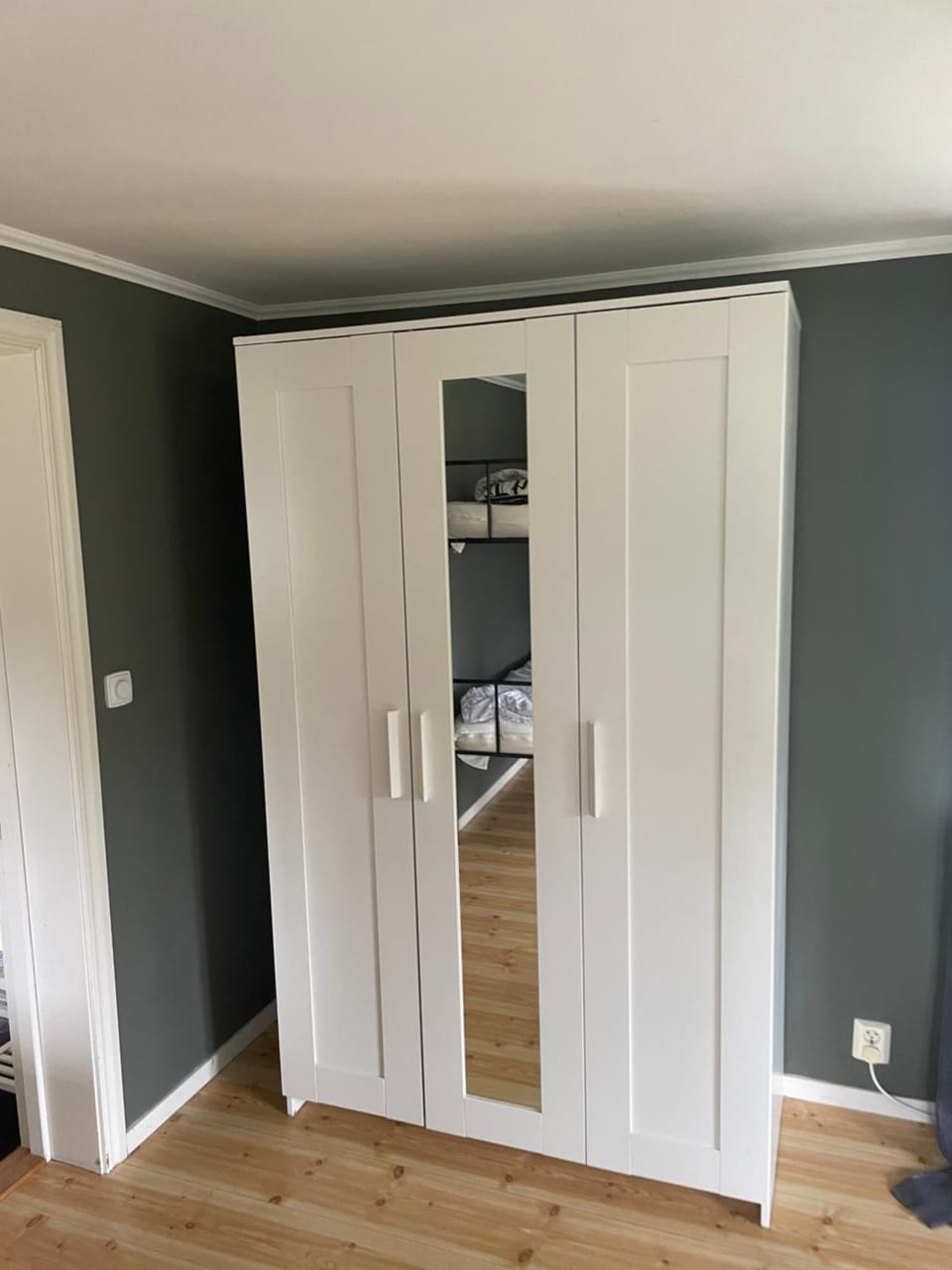 wardrobe