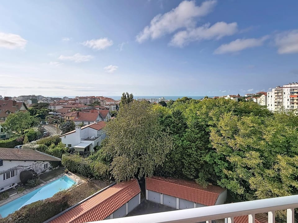 View (from property/room), Balcony/Terrace
