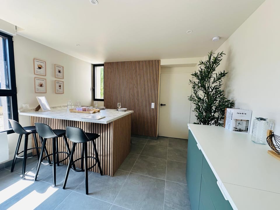 6 Suites Signature Bed and Breakfast in Rennes