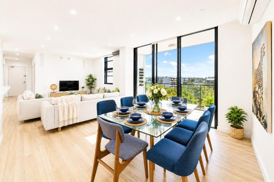 Modern 3BR Apt w Parking near ICC&Darling Harbour Apartment in Sydney