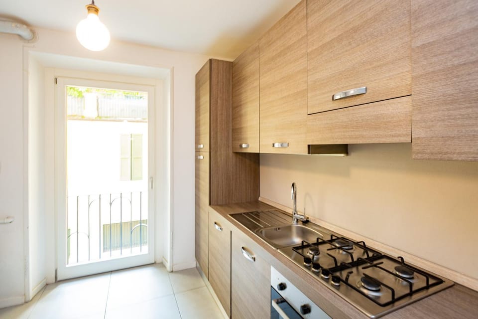 Kitchen or kitchenette, Other, dishwasher, stove