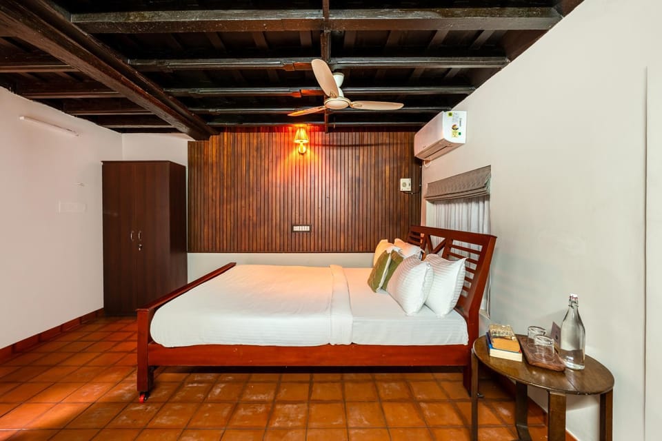 Alaya Stays Mangaly Heritage 270-Year-Old 3 BHK Authentic Kerala Heritage Villa with Courtyard & Garden Villa in Kerala