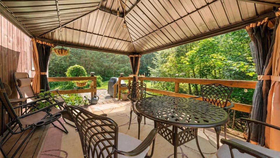 Balcony/Terrace, Dining area
