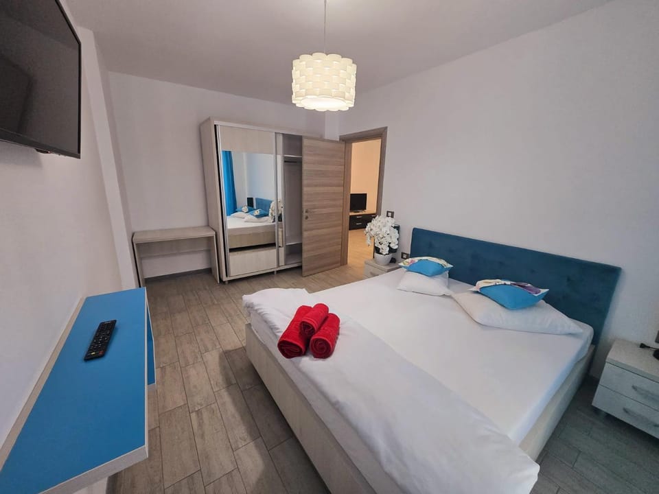 BeachSide Large Family Apartment Azizi - Beach Pool & Spa Resort langa plaja Apartment in Constanța County