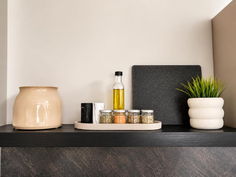 Kitchen or kitchenette, Food and drinks, Food
