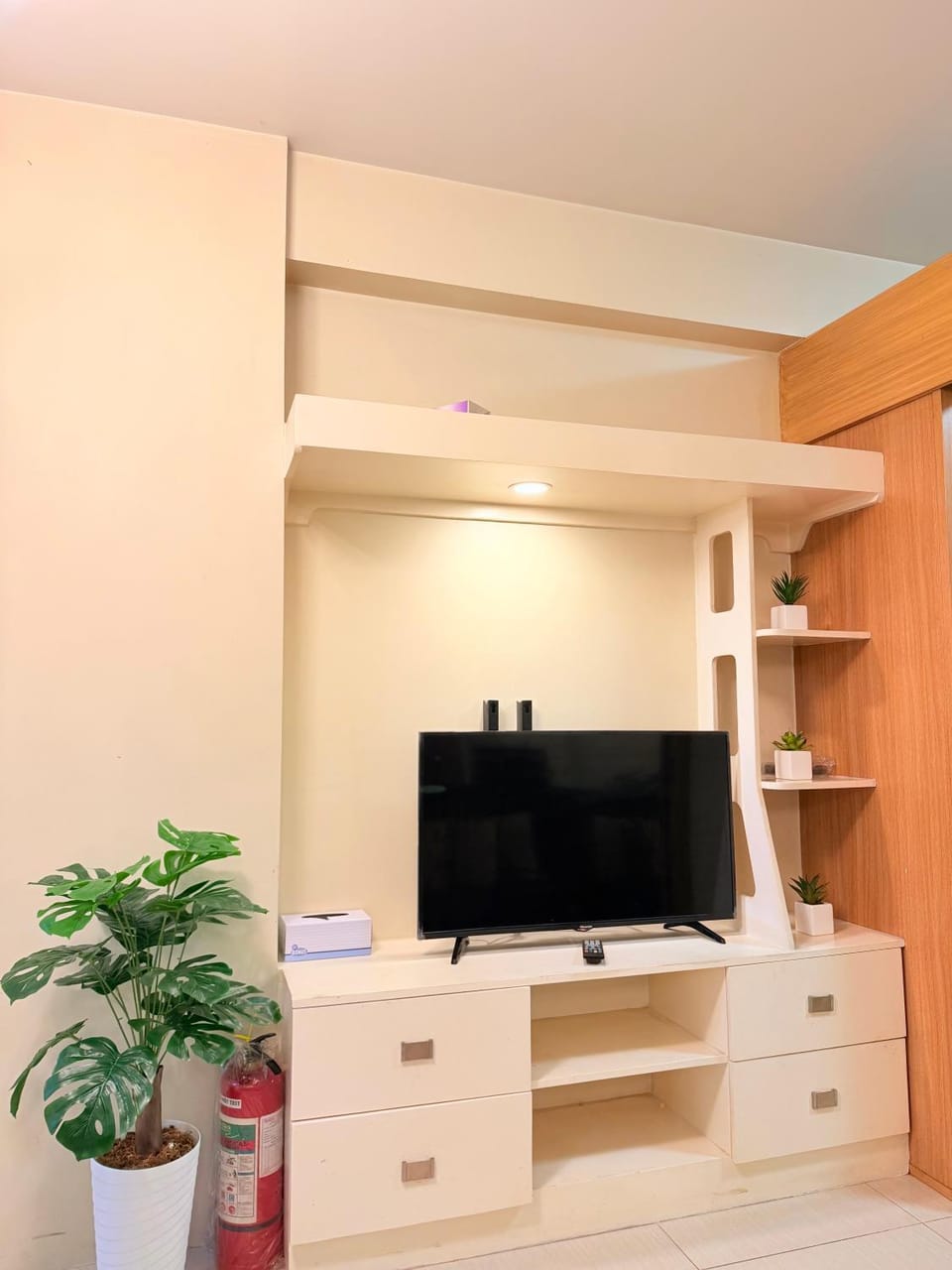 Communal lounge/ TV room, TV and multimedia