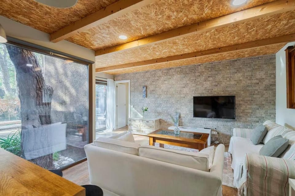 Eco Villa Quintián Villa in Costa da Caparica