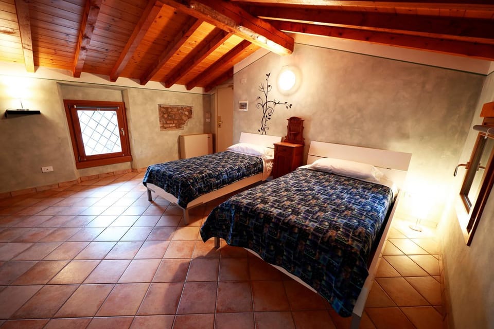 Bed, Living room, Photo of the whole room