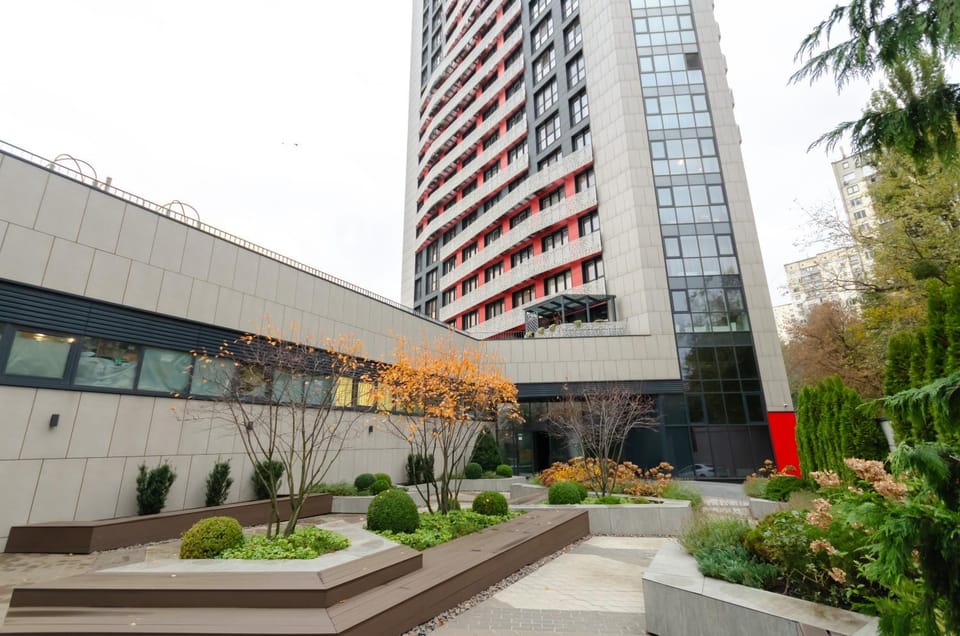 ВВВ!19-96 Kvartet, Vasyl Lypkivskyi 16v, Kyiv, railway station, metro nearby, stunning city view, Petrovdom Apartment Apartment in Kiev City - Kyiv