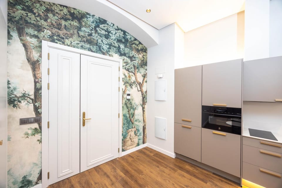 Kitchen or kitchenette, oven, stove