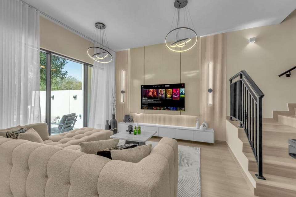 4BR Spacious Family Townhouse in Damac Hills Apartment in Dubai