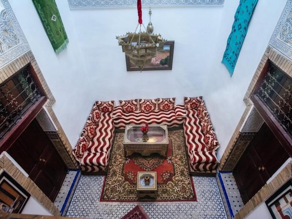 DAR bab jdid- Steps from historic sites Bed and Breakfast in Fes