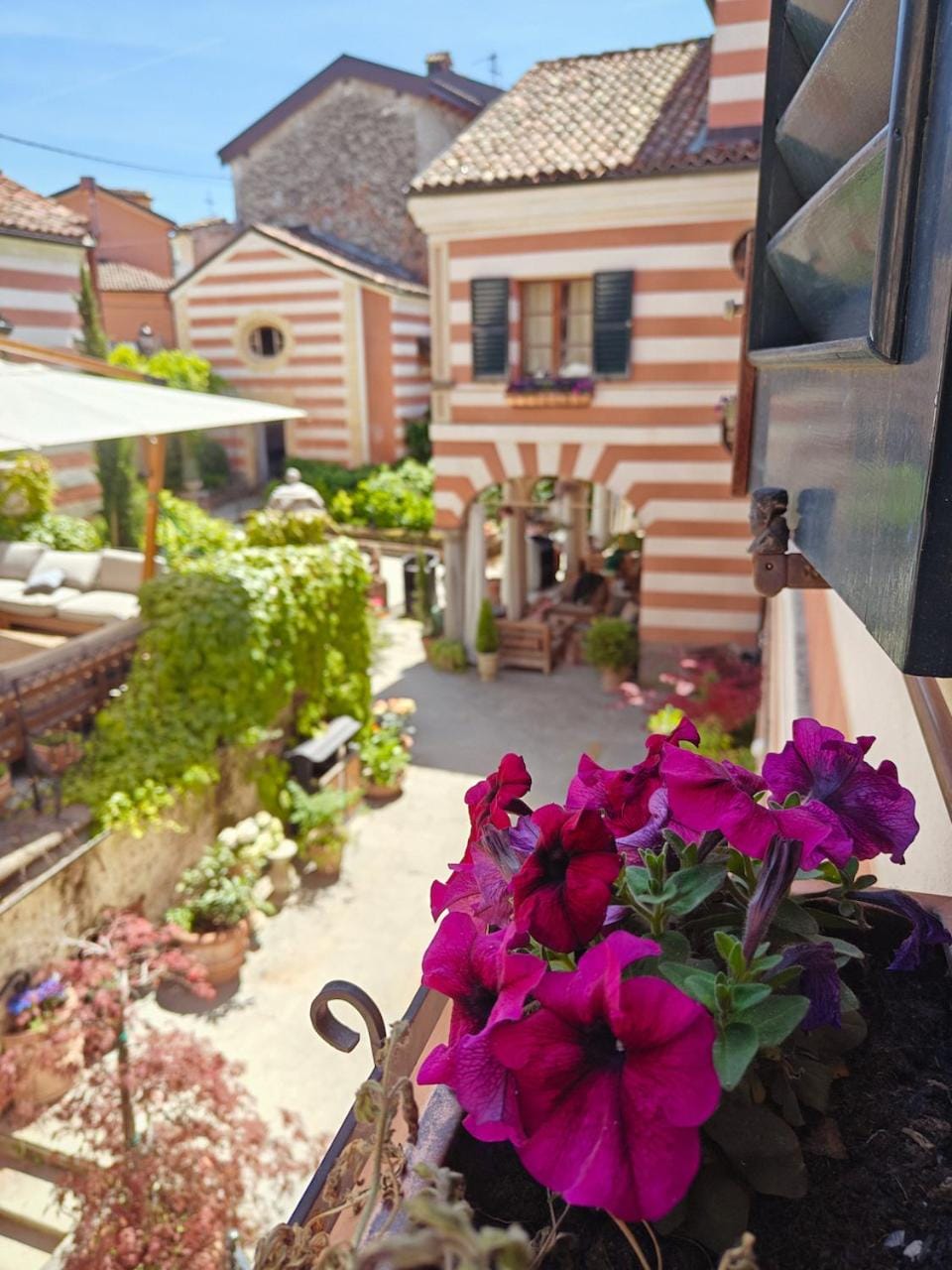 Garden, Garden view