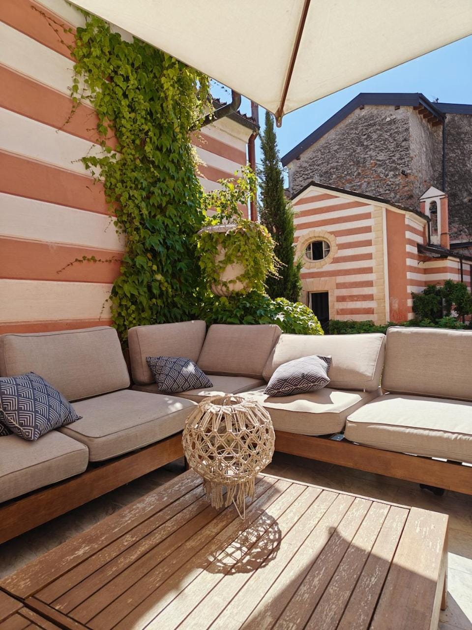 Patio, Balcony/Terrace, Seating area